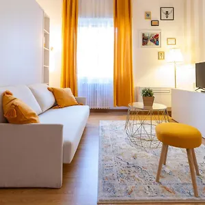  Appartamento Piccola Parigi Design Italia